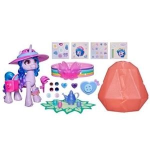 My Little Pony: a New Generation Movie Crystal Adventure Izzy Moonbow NIB